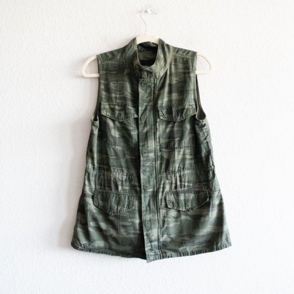 Sanctuary Camouflage Green Vest Medium - Picture 2 of 7
